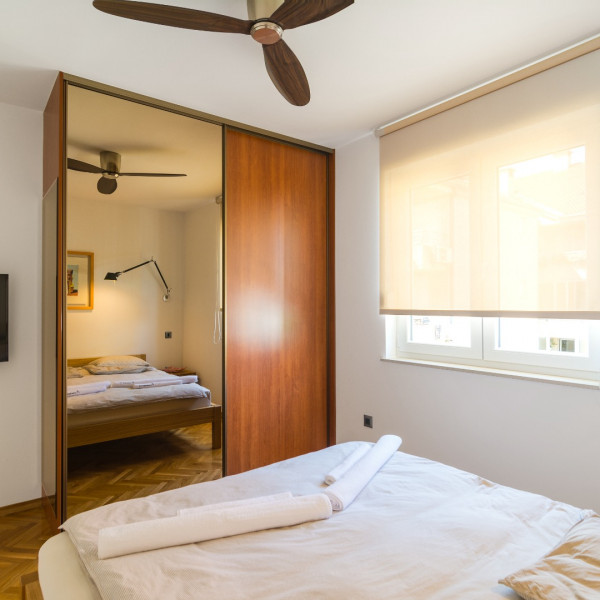 APARTMENT IVA / City Omi&scaron;, Villa Rose Zagreb
